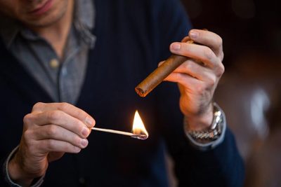 can cigarettes cause a sore throat Can smoking cause poor oral health and sore throat?